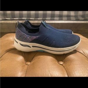 Women Skechers